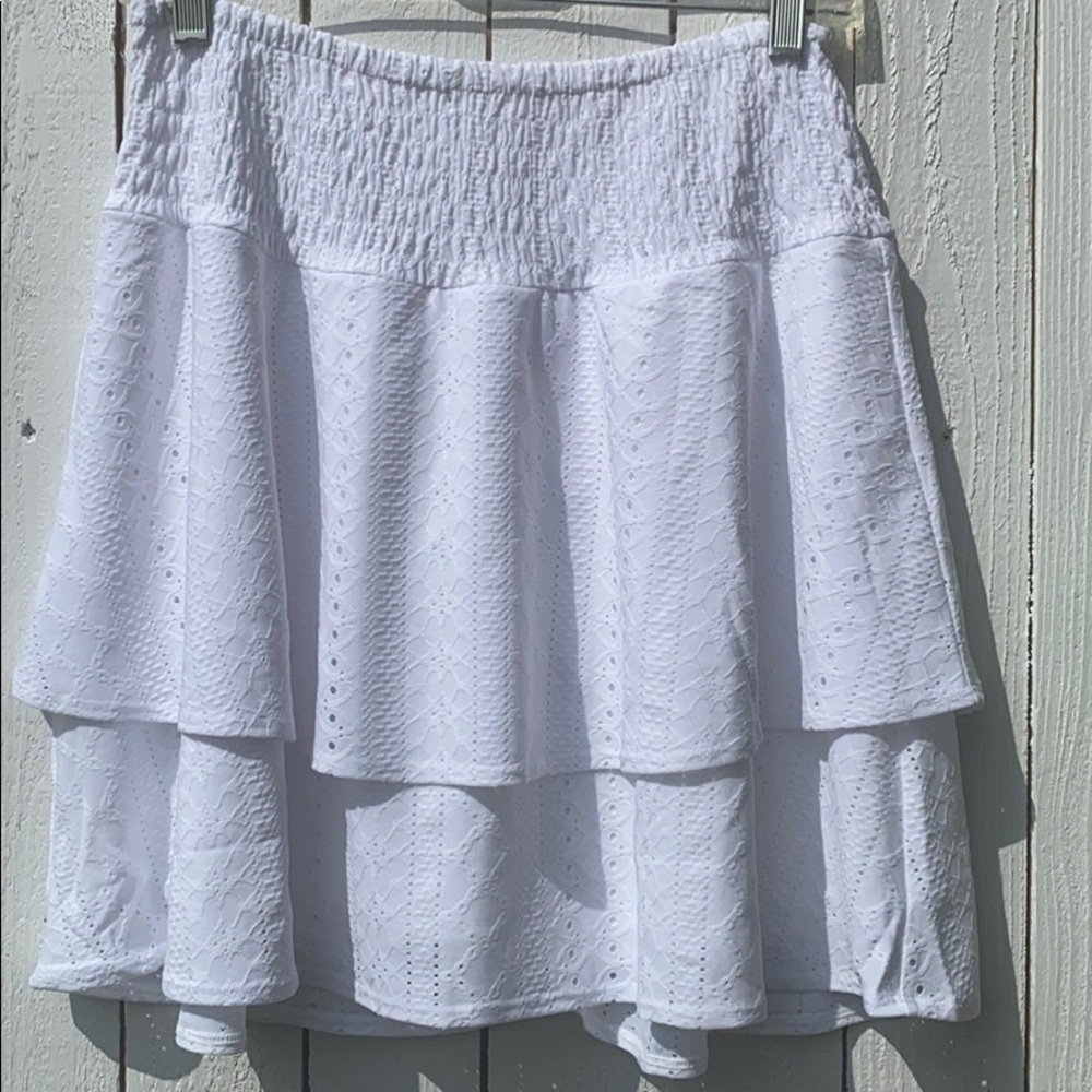 Tiered Eyelet Skirt - Picture 4 of 8